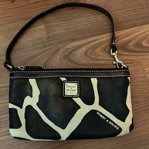 Dooney&Bourke Giraffe Print Wristlet Bag